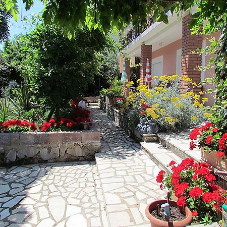 Apartments Bura & Jugo, Cres, Without Stress Экстерьер фото