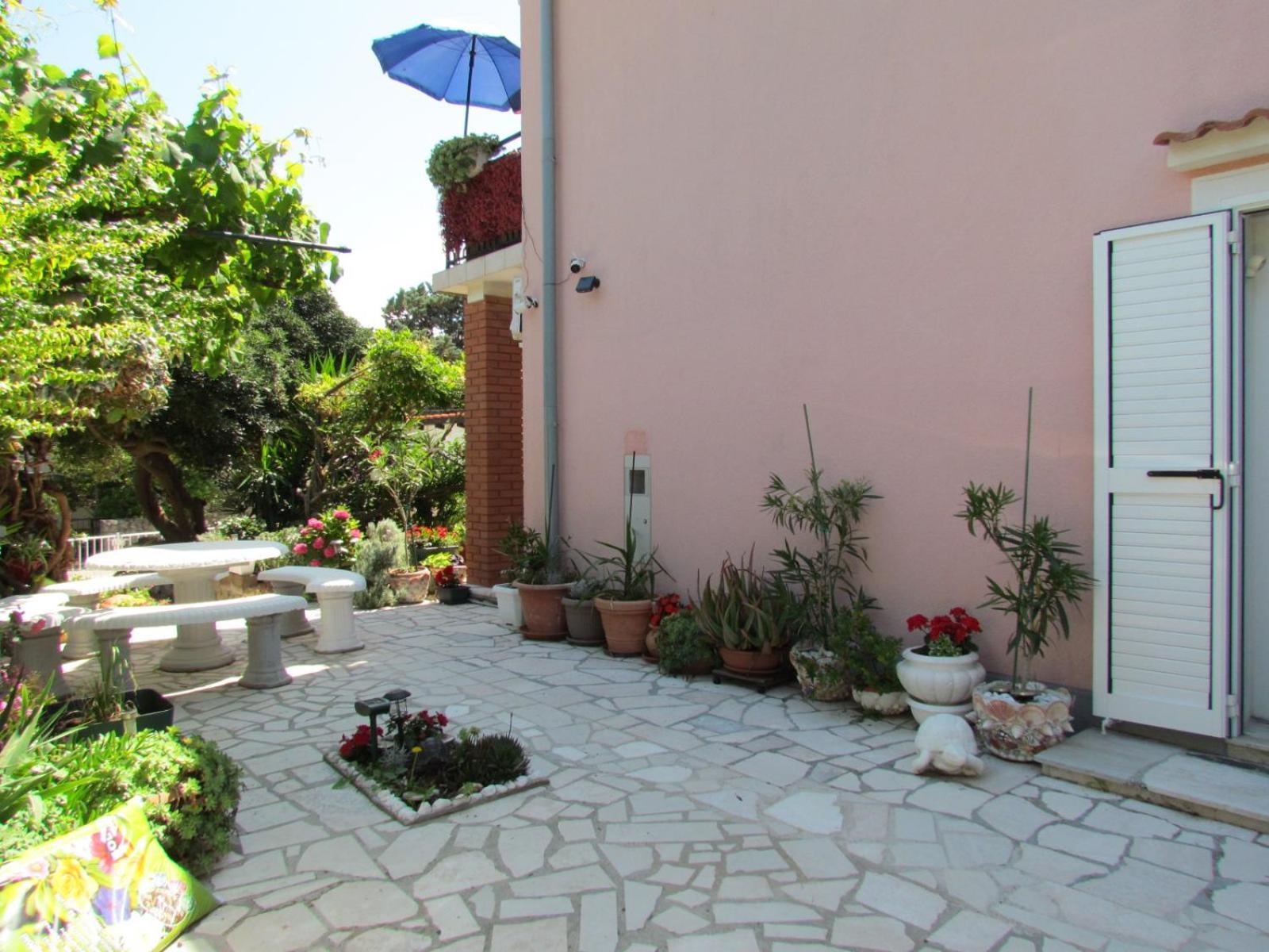 Apartments Bura & Jugo, Cres, Without Stress Экстерьер фото